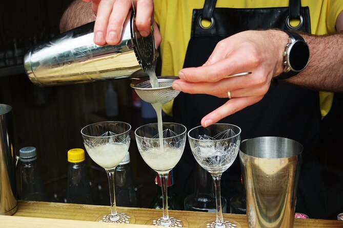 1-Hour Cocktail Masterclass Experience in Dublin - Making cocktails at Stillgarden Distillery in Dublin 8