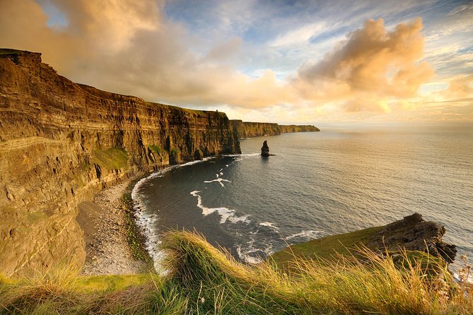 12:00 Cliffs of Moher Tour - Key points at a glance