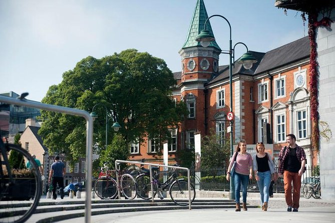 2-Day Cork and Blarney Castle Rail Tour from Dublin - Cobh and the Queenstown Story