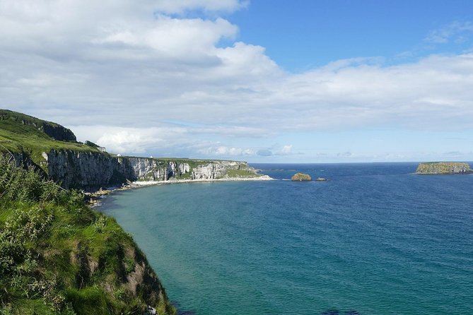2-Day Northern Ireland Rail Tour: Belfast, Antrim Coast, and Giant's Causeway - Two hours among Giant’s Causeway’s basalt columns
