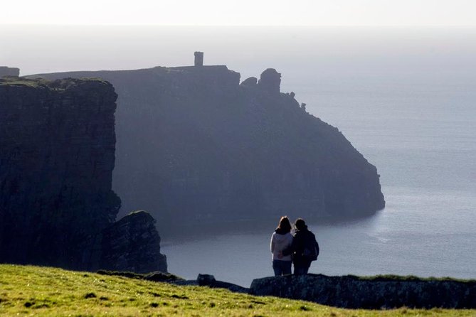 2-Day Southern Ireland Tour from Dublin:Including Blarney and Cliffs of Moher - Blarney Castle and two hours of freedom
