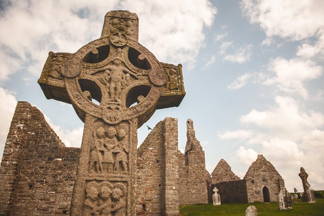 3-Day West Coast Explorer from Dublin Including Admission - The coach, luggage, and group size
