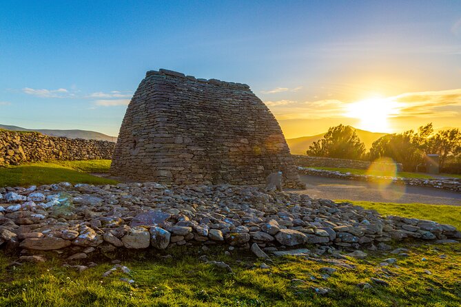 4 Hours Dingle Peninsula Private Tour - Fahan Beehive Huts: stonework with an optional lamb stop