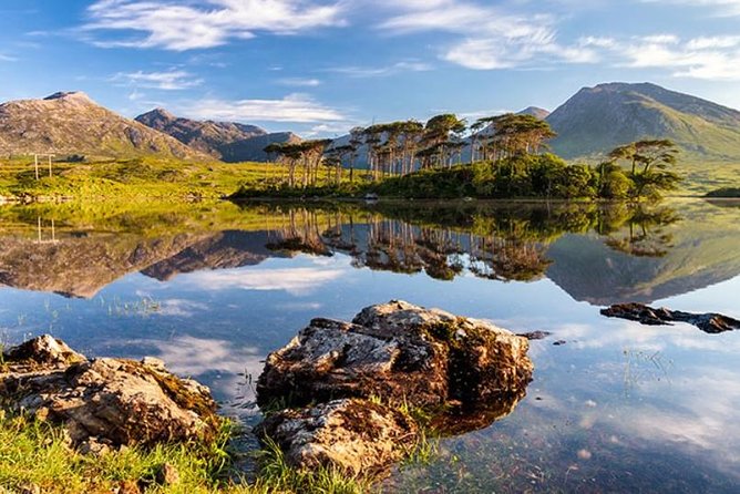 5-Day Northern Ireland and Atlantic Coast Small-Group Tour from Dublin - Connemara’s Twelve Bens and Sky Road
