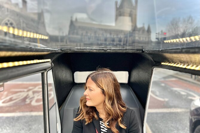A Unique and Fun 1 Hour city tour of Dublin - Starting at College Green and Trinity College