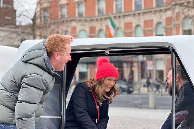 A Unique and Fun 1 Hour city tour of Dublin - What the private cab feels like in practice