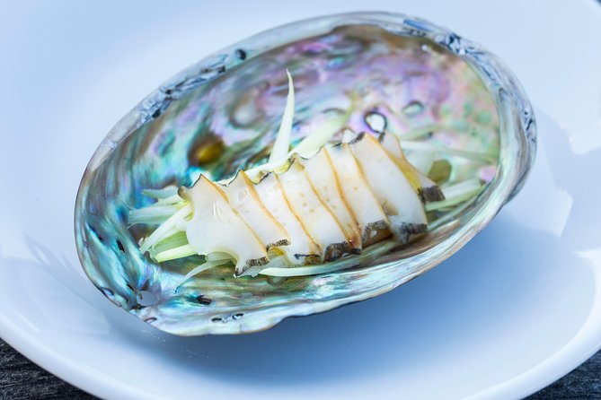 Abalone farm tour and tasting with coastal seaweed walk. Guided. 2 hours - Key points to know before you go