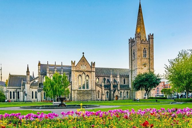 Arrival Transfer: Dublin Airport DUB to Dublin in Business Car - Key points to know before booking