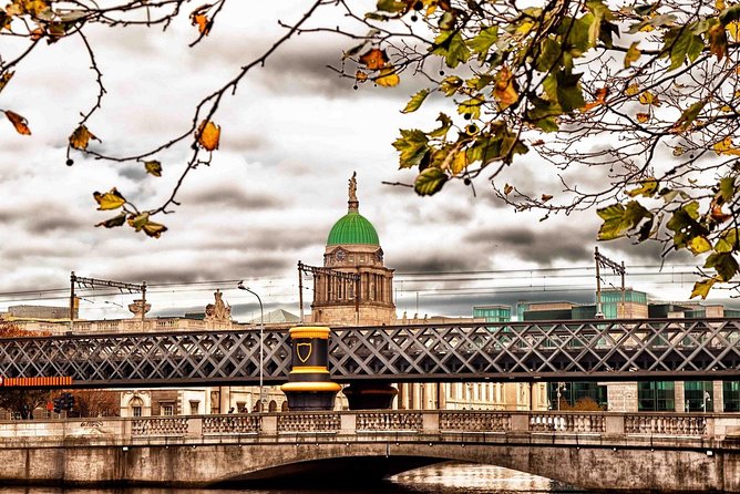 Arrival Transfer: Dublin Airport DUB to Dublin in Business Car - What the praise tells you about the service