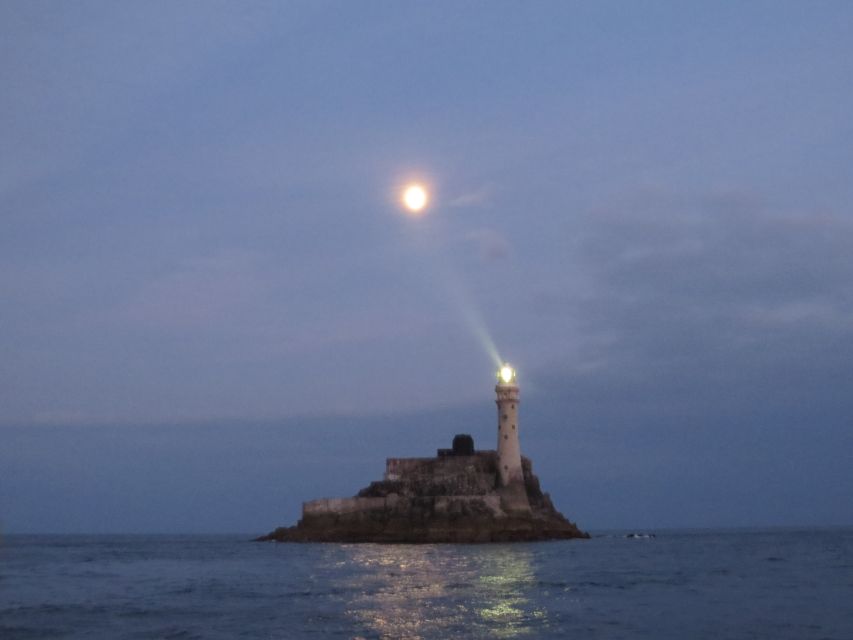 Baltimore Harbor: Sunset Cruise to Fastnet Rock Lighthouse - Sherkin Island and the remains of Sherkin Abbey