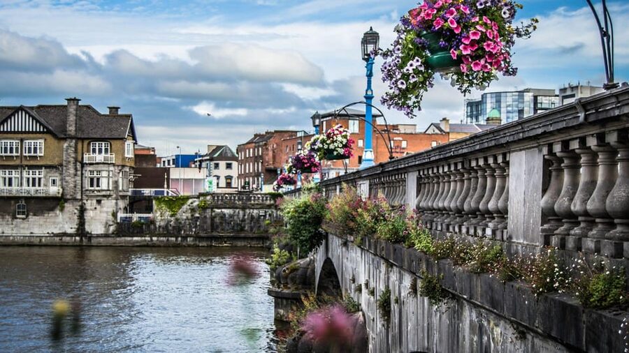 Best of Limerick: Private Walking Tour with a Local - Key points to know before you book