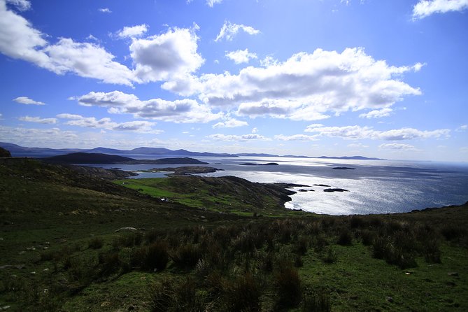 Best Ring of Kerry Tour ex Killarney inc Killarney National Park - Sneem brings color and a slower half-hour