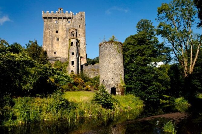 Blarney Castle and The Rock of Cashel with Private Chauffeur Tour - Why this private Dublin day trip works