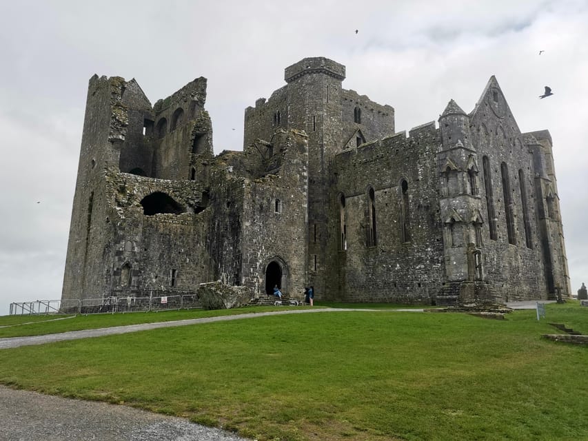 Blarney Castle: Private Guided Day Tour from Dublin - The road from Tipperary to County Cork
