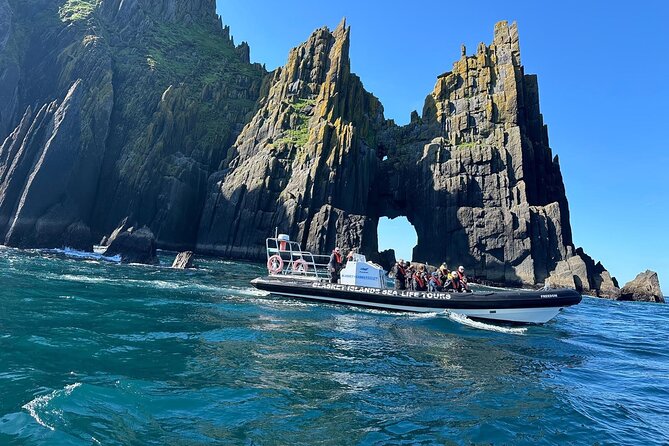 Blasket Island Sea Life Rib Tour, - Cliffs, caves, and the coast you cannot reach by road