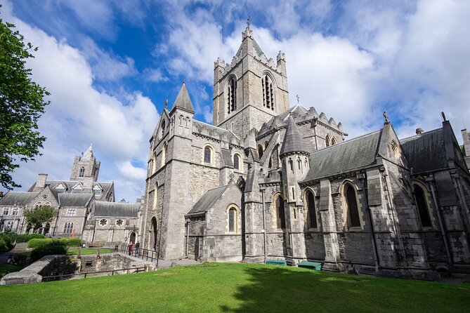 Book of Kells, Dublin Castle, Christ Church Cathedral Tour - Strengths that earn the high rating