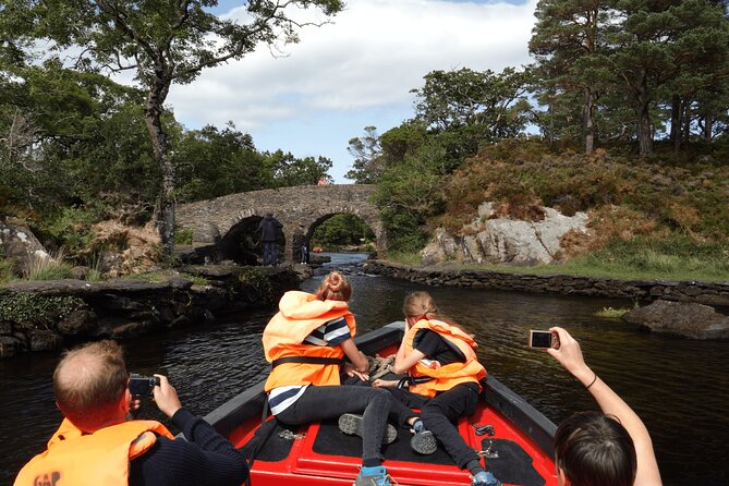 Bus, Boat & Jaunting Cart Tour (Jaunting Cart Paid Separately) - How the guides shape the day