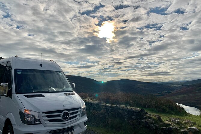 Chauffeur Giants Causeway & Belfast Private Day Tour From Dublin - Why this private route works from Dublin
