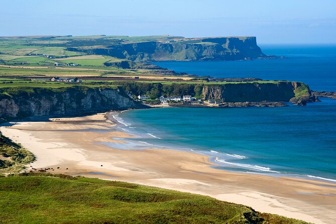 Chauffeur Giants Causeway & Belfast Private Day Tour From Dublin - Dunluce Castle is brief but memorable