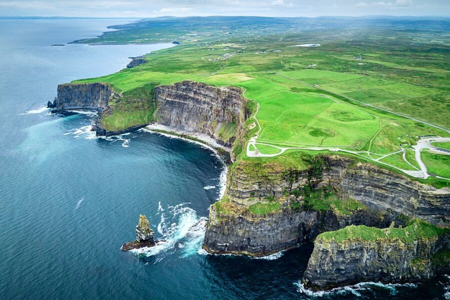 Cliffs of Moher and Blarney 2-Day Tour from Dublin - Bunratty Castle and the return to Dublin