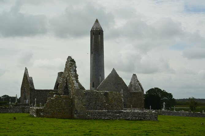 Cliffs of Moher and Burren Private Day Tour - Doonagore Castle and Doolin offer two coastal views
