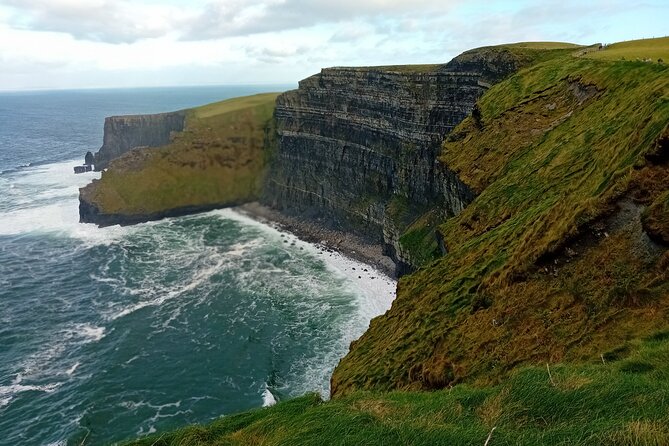 Cliffs of Moher and Wild Atlantic Way Private Tour: From Dublin - Who Will Enjoy This Day Most