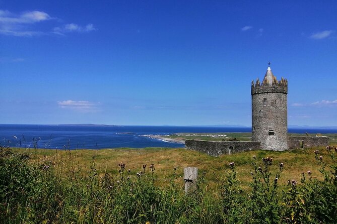 Cliffs of Moher & Bunratty Castle Day Tour - Caherconnell and a working sheepdog demonstration