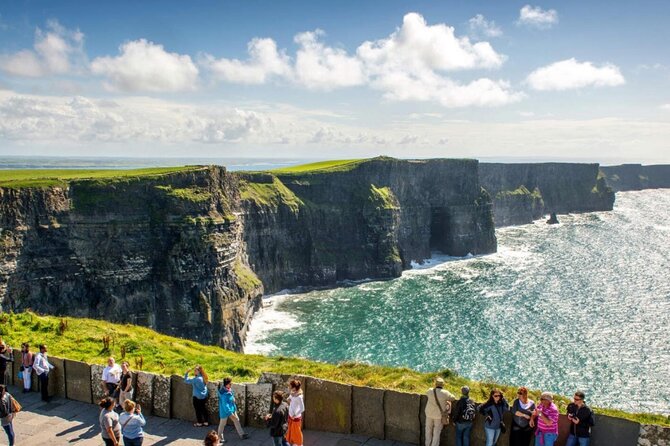 Cliffs of Moher, Burren and Bunratty with Private Chauffeur Tour - What the private car adds to the day