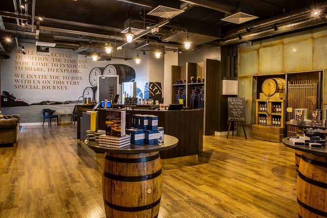 Clonakilty Distillery: Tour & Classic Whiskey Tasting - Following whiskey from production to barrel