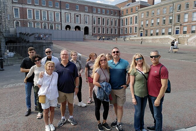 Complete tour of Dublin in Italian - Trinity College and the line between fact and legend