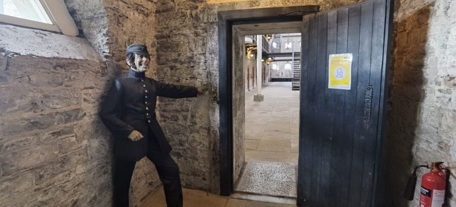 Cork: City Gaol Tour with Audio Guide - Stories of inmates, wardens, and governors