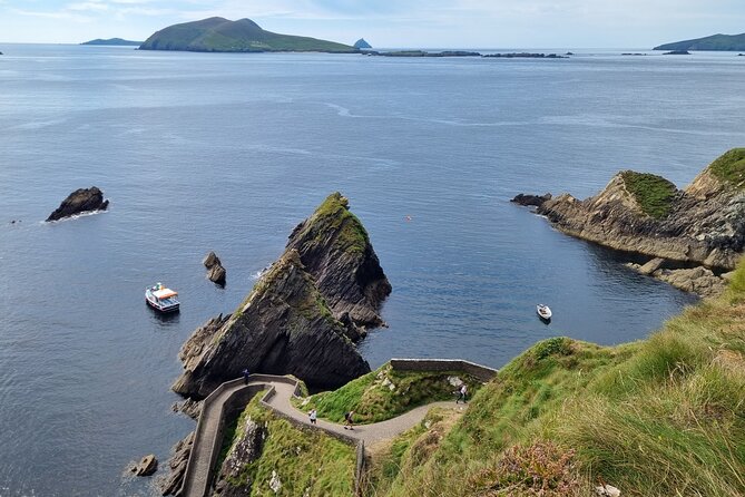 Dingle: Hour Slea Head Drive Tour 4hr - Personal Chauffeur Guide - Ventry Beach and the first sea views