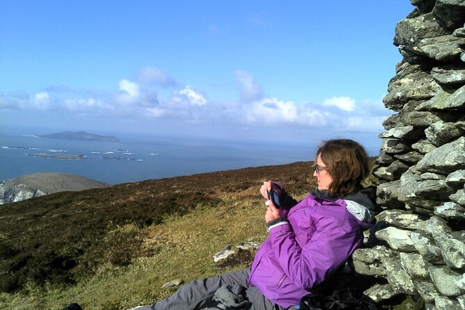 Dingle Peninsula Guided Walking Tour - Local history, Gaelic poetry, and film connections