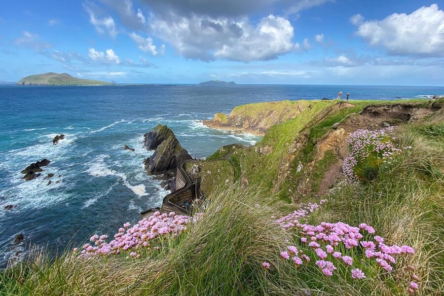 Dingle: Slea Head Photo And Sightseeing Tour - Gallarus Oratory and the western peninsula’s old stones