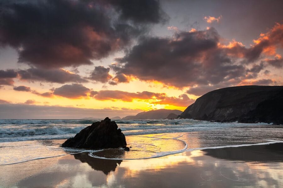 Dingle: Slea Head Sunset & Magic Hours Photo Tour - Gallarus Oratory and Kilmalkedar Church