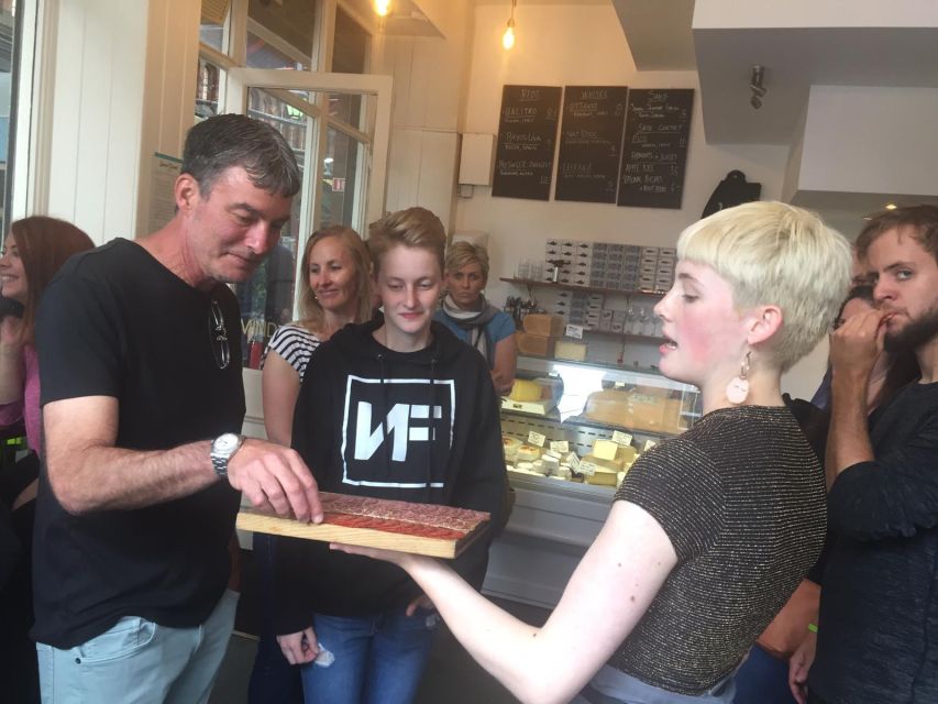 Dublin: 2.5-Hour Fabulous Food Tasting Trail - The walk begins with a flexible central meeting point