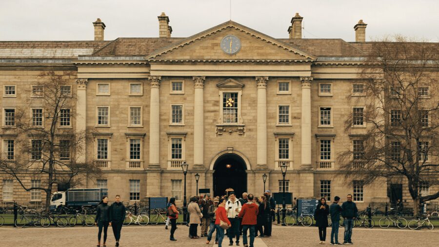 Dublin: 2 Hour City Center Guided Walking Tour - A guide-led pace that suits many visitors