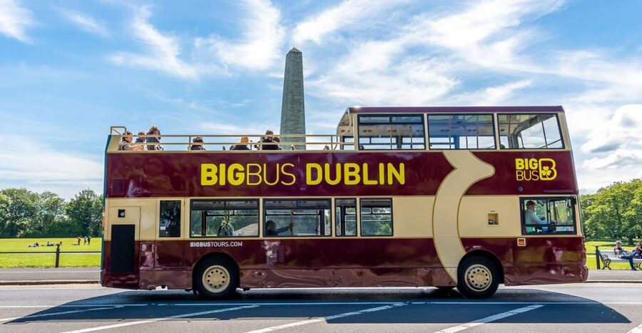 Dublin: Big Bus Hop-On, Hop-Off Tour with Live Guide - Merrion Square, St. Stephen’s Green, and the literary city