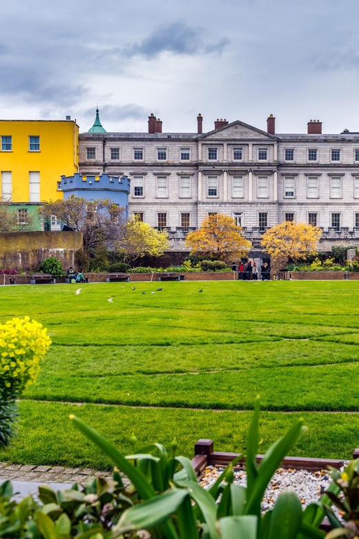 Dublin: Book of Kells, Dublin Castle and Christ Church Tour - Who should book this Dublin walk