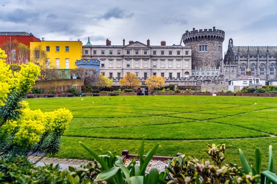 Dublin: Book of Kells, Dublin Castle and Christ Church Tour - St. Andrew’s Church and the Molly Malone story