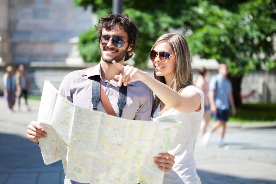 Dublin City Walking Tour, Vikings, St. Partick, Highlights - Start at the Molly Malone Statue