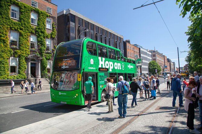 Dublin Cruise Ship Shore Excursion|Hop-on Hop-off & Rail Transfer - Merrion Square, Oscar Wilde, and the National Museum