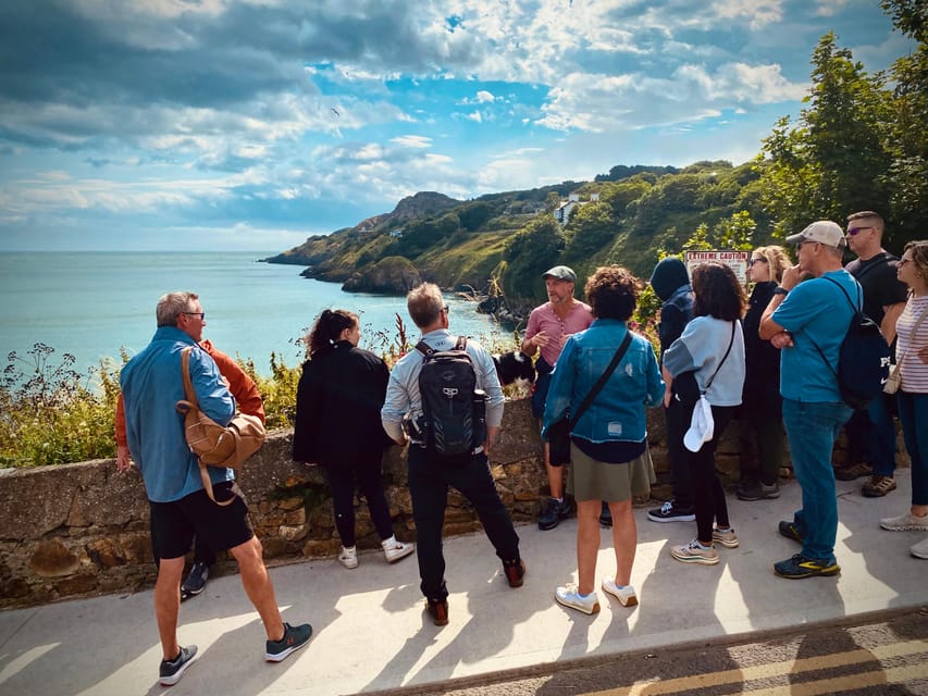 Dublin: Dublin Coastal Hike and Pints & Puppies - Starting Beside the Howth Marina