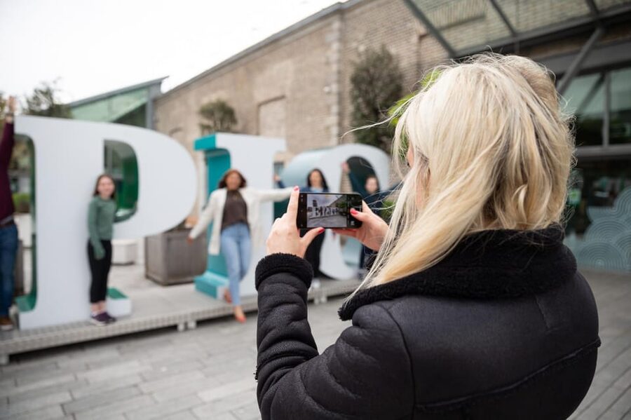 Dublin: EPIC Museum Entrance Ticket - Touch screens, quizzes, music, and short stories