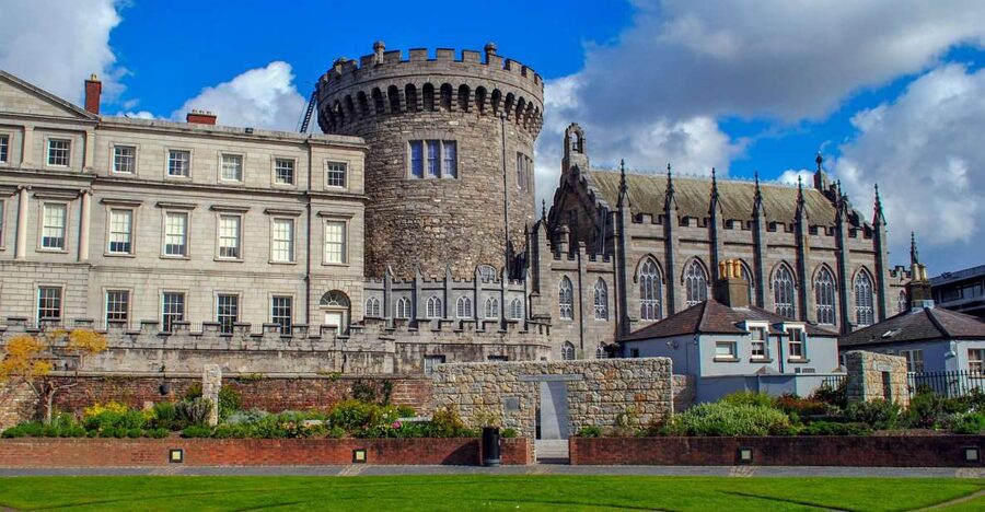 Dublin: Fast-Track Book of Kells Ticket & Dublin Castle Tour - Dublin Castle gardens and exterior grounds