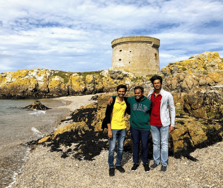 Dublin: Ferry from Howth to Ireland's Eye island - The 15 to 20 minute crossing from Howth