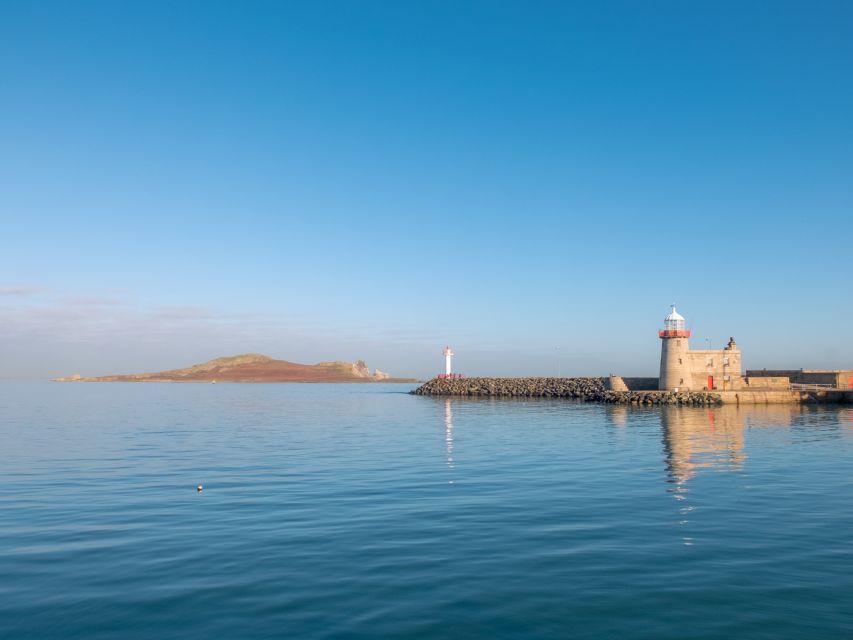 Dublin: Full-Day Howth and Malahide Castle Tour - The north Dublin route between stops