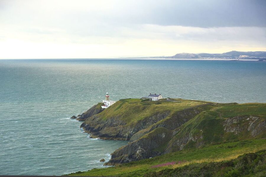 Dublin: Full-Day Howth and Malahide Castle Tour - The return through Bull Island and Fairview