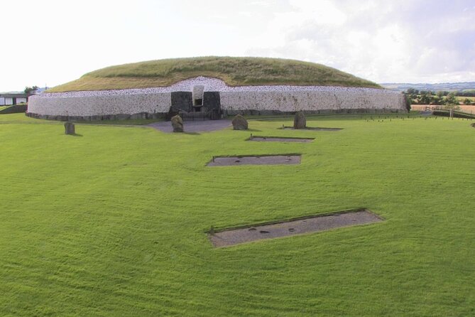Dublin Full-Day Tour through Boyne Valley - Hill of Tara: Ancient Power on Open Ground