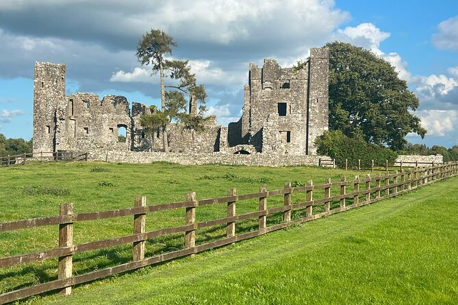 Dublin Full-Day Tour through Boyne Valley - Bective Abbey by the River Boyne